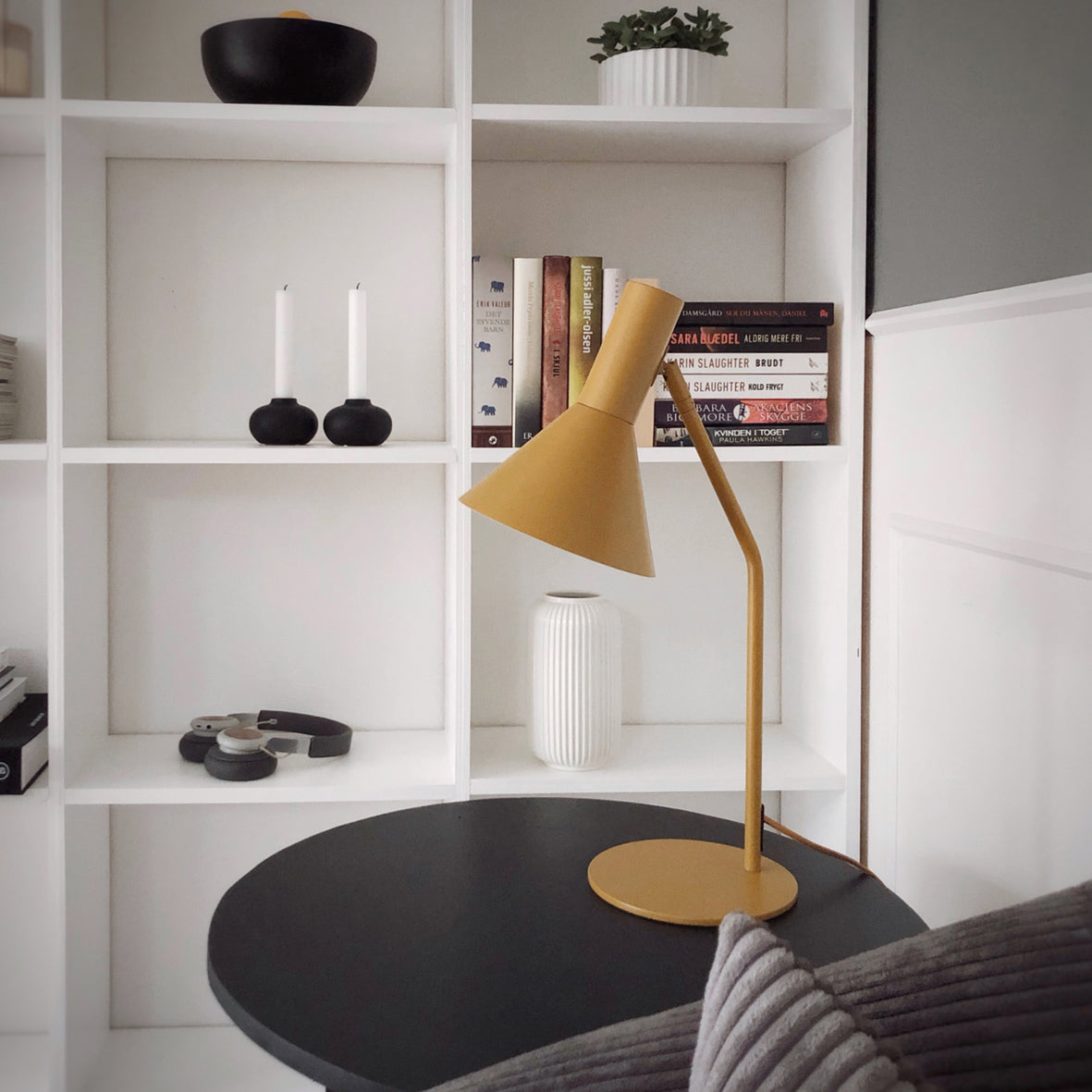 FRANDSEN - Light Bordslampa - Matt Mandel