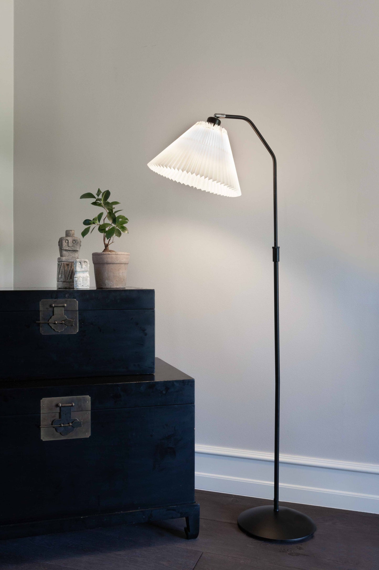 Halo Design Berlin Gulvlampe - Børstet Messing