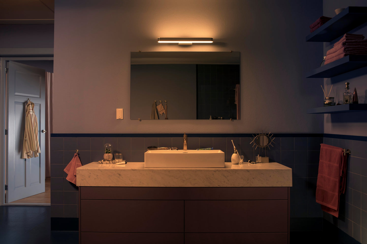 Philips Hue Adore Hue Væglampe