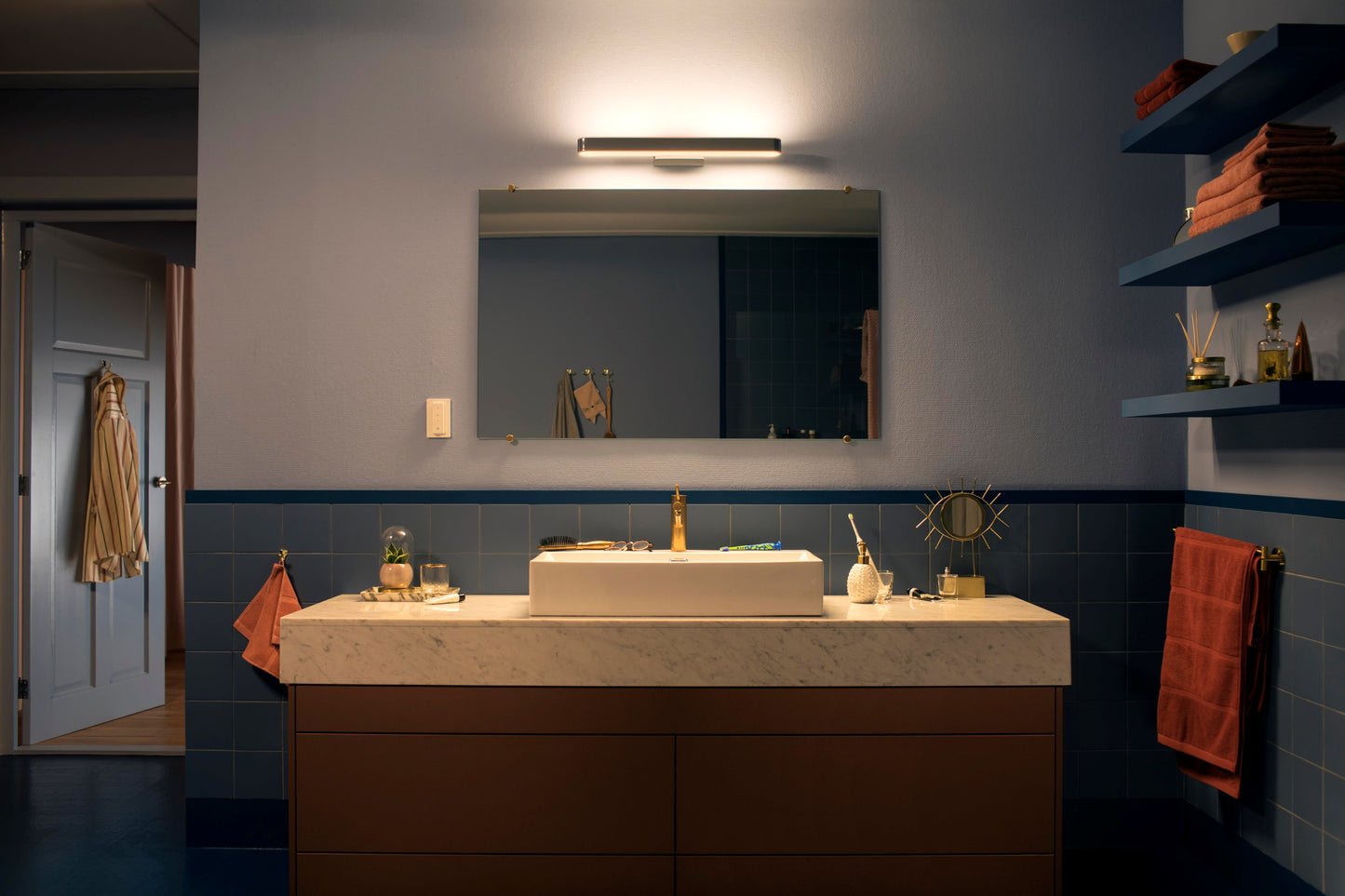 Philips Hue Adore Hue Væglampe