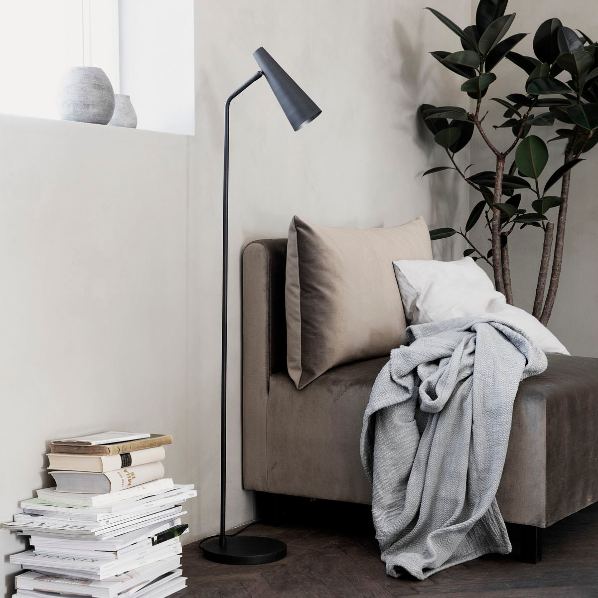 House Doctor HDprecise golvlampa - svart