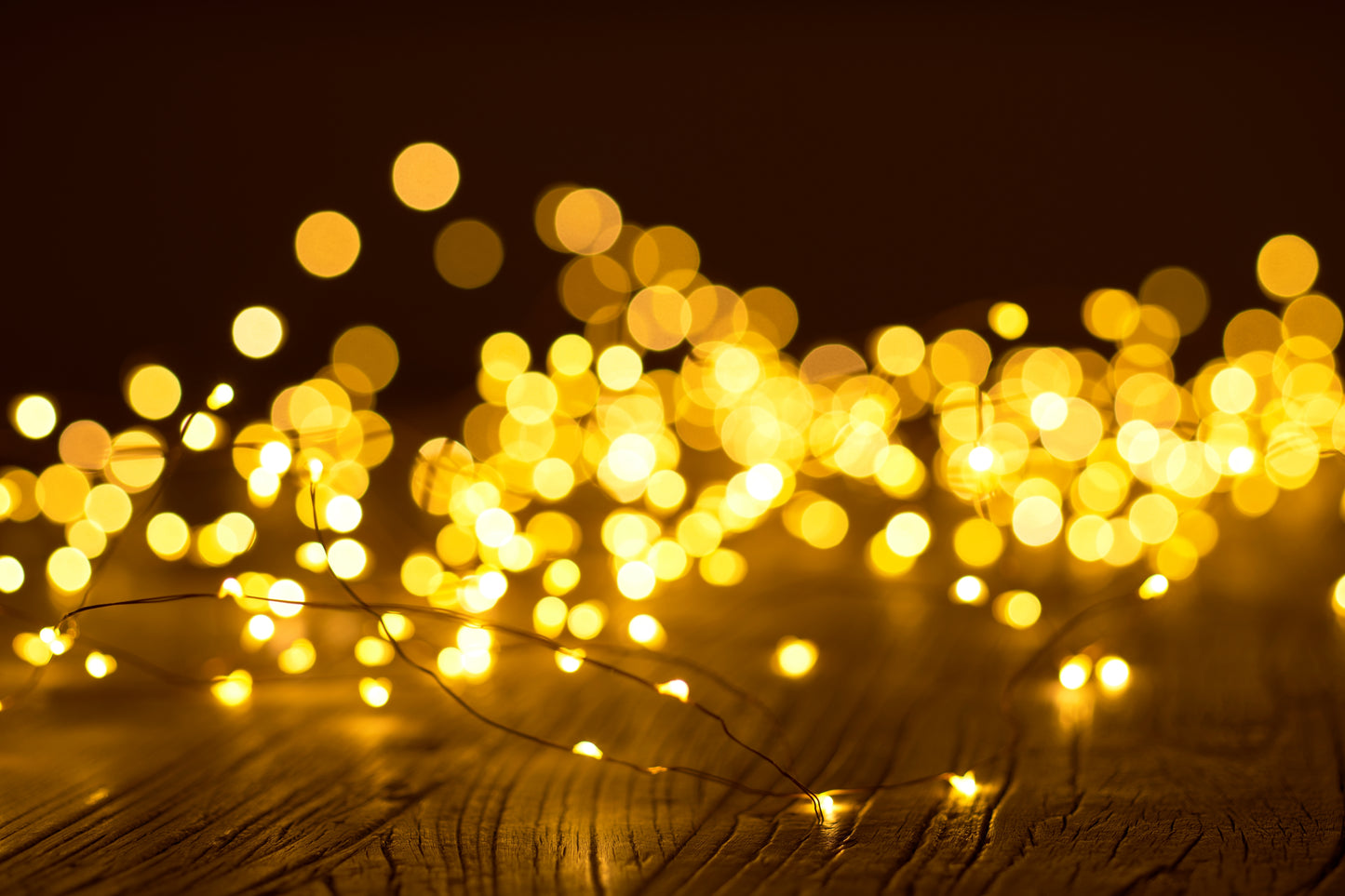 Sirius - Knirke Lyskæde - 350L - Guld