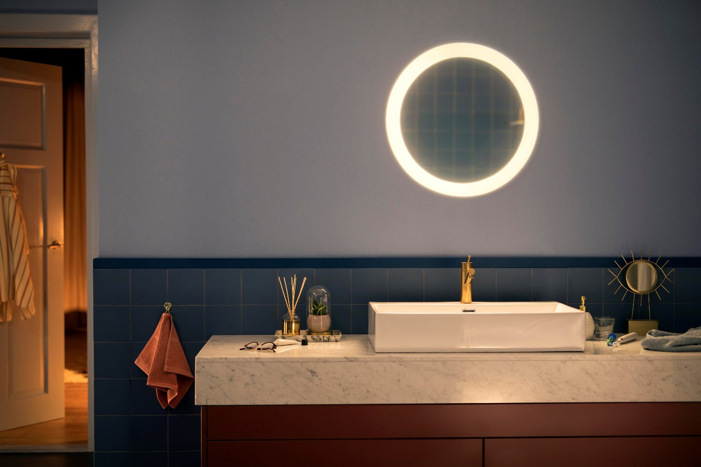 Philips Hue Adore Væglampe m. Spejl
