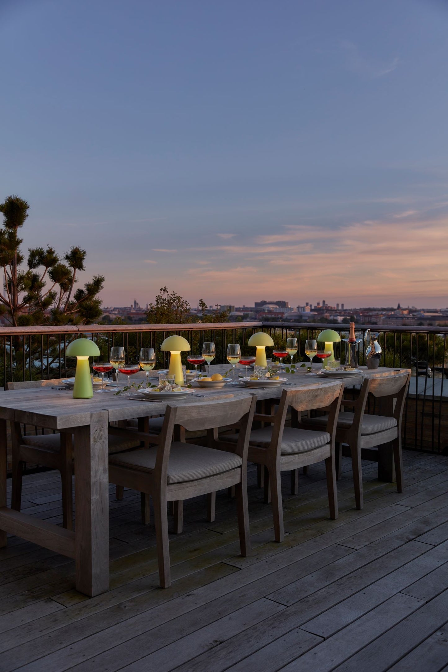 Sirius Sam Genopladelig H28cm - Spring Green