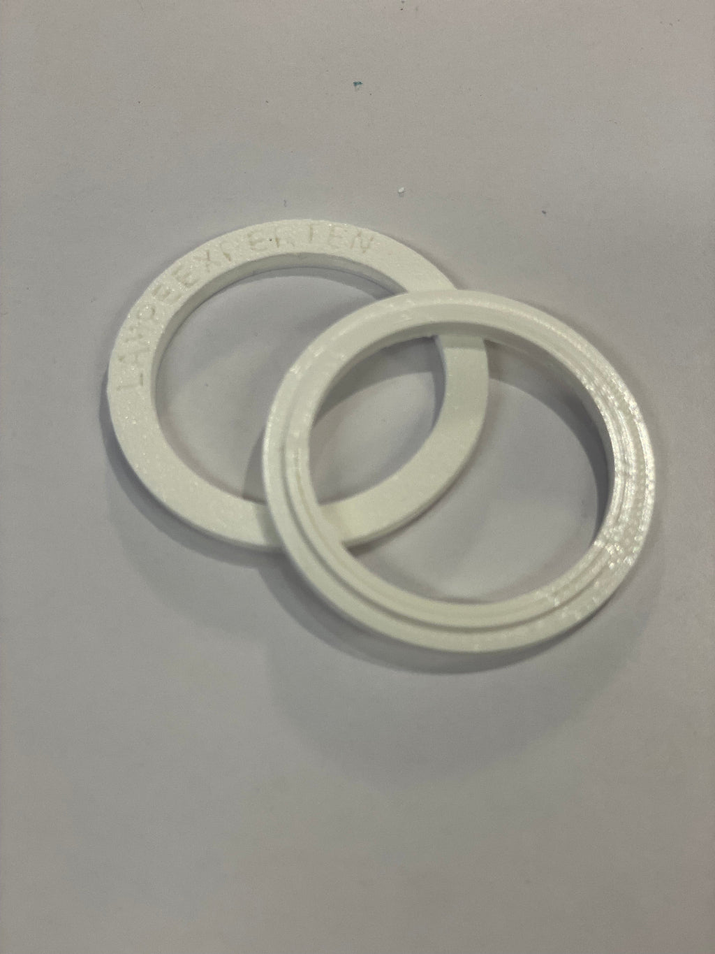 Hvid recesring til lampefatning E27