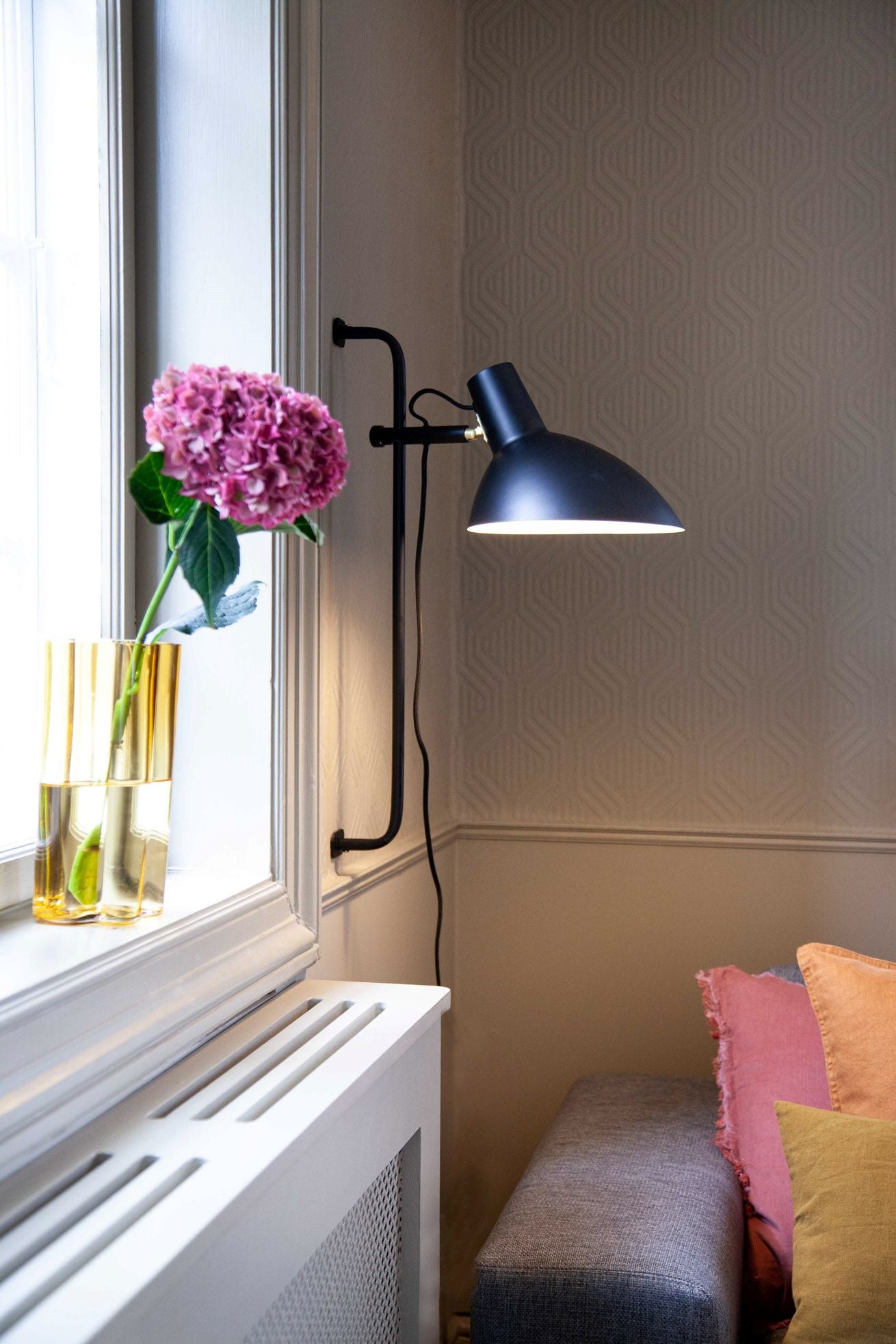 Halo Design Metropole Grande Væglampe - Sort