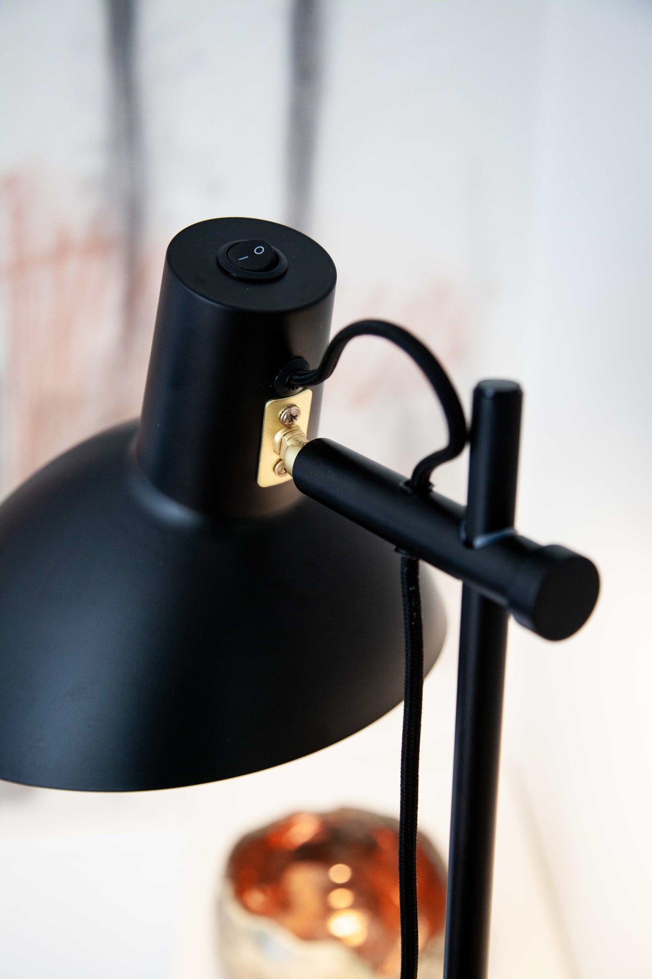 Halo Design Metropole Golvlampa 1 Lamphuvuden - Svart