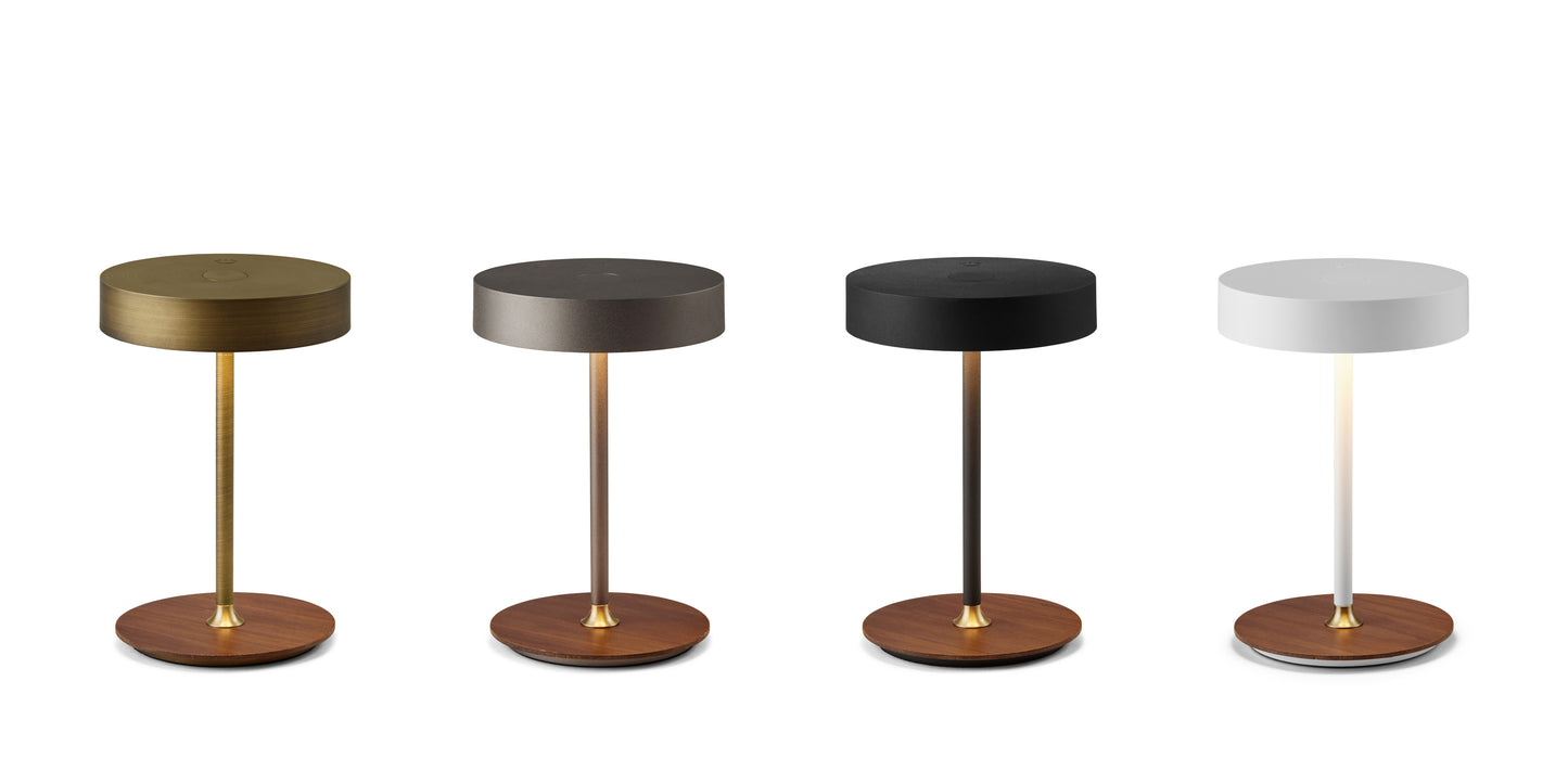 Halo Design - On The Move - batteri bordslampa Ø13 – Antik Mässing