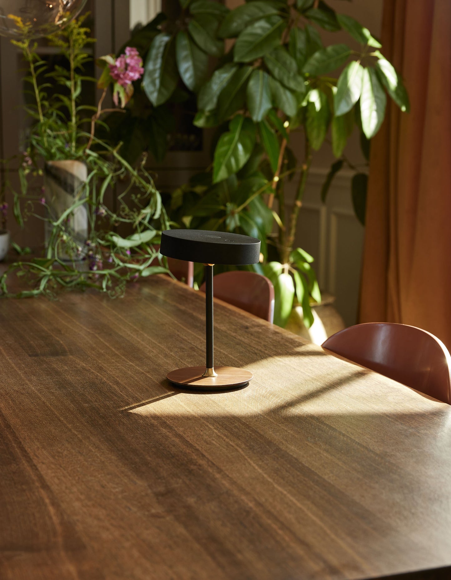 Halo Design - On The Move - batteri bordslampa Ø13 – Varmvit