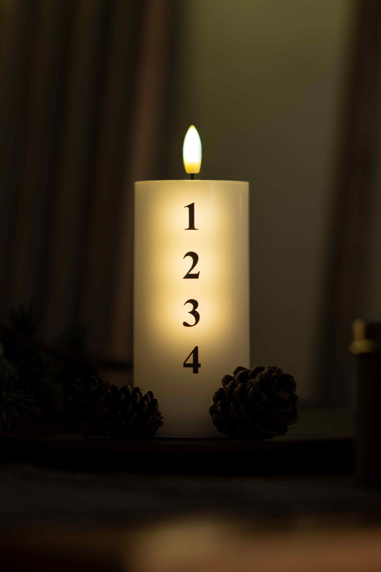 Sille adventslys med grankogler