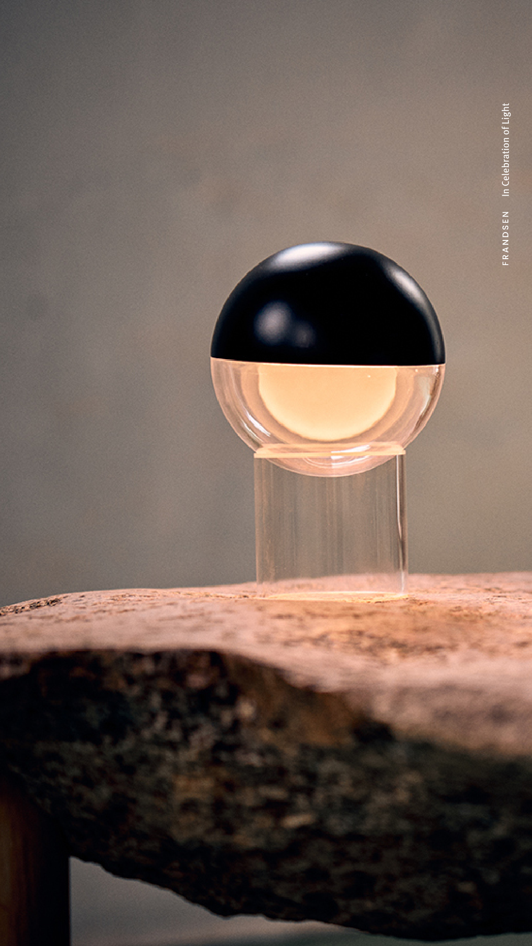 Frandsen Pila Genopladelig Bordlampe - Sort