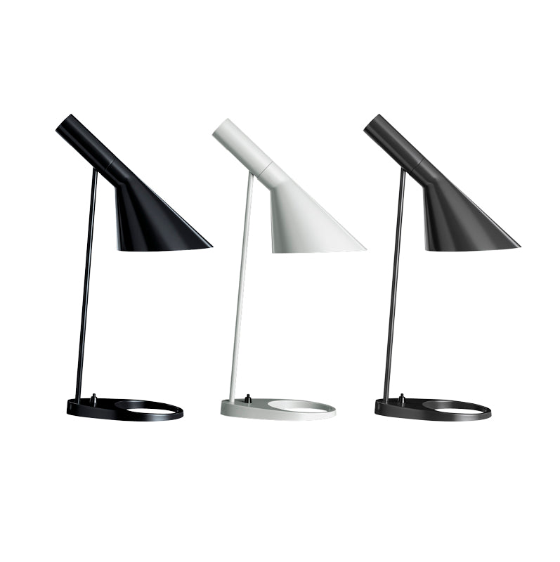 Louis Poulsen AJ Bordlampe V2 - hvid