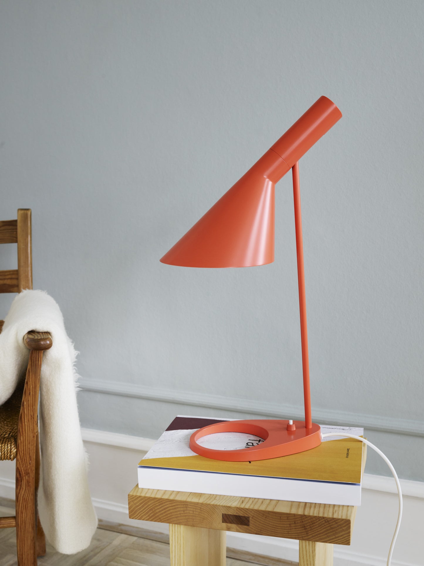 Louis Poulsen - AJ Bord Electric Orange