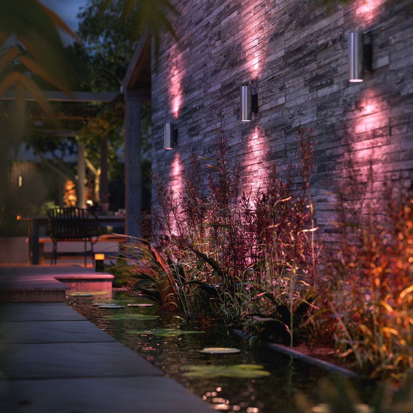 Philips Hue Appear Hue utomhusvägglampa