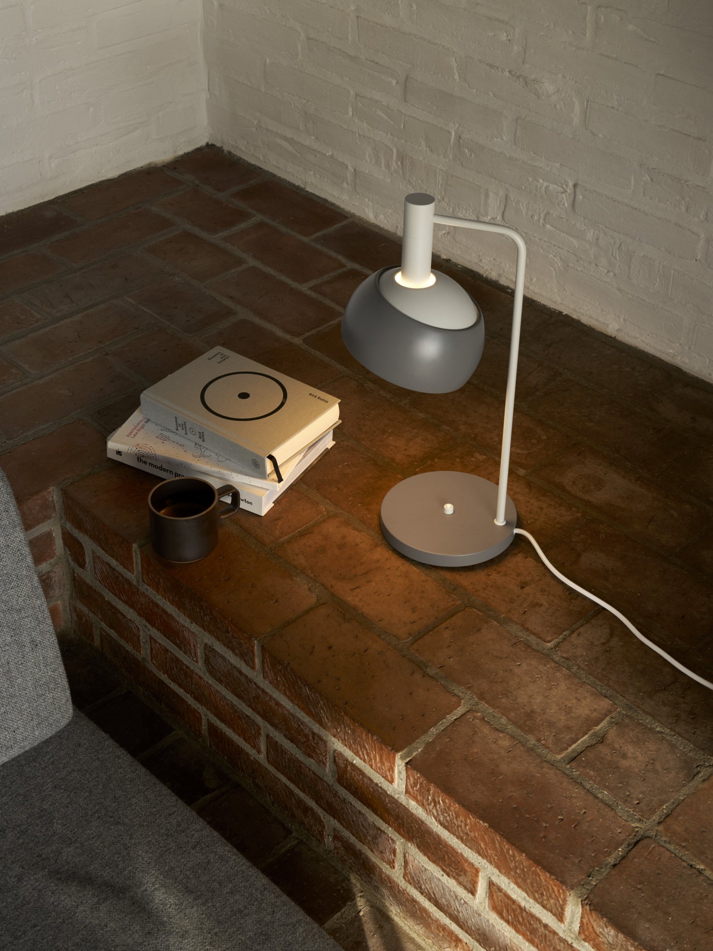 Louis Poulsen FJ Elements Bordlampe – Original Grey Ø175