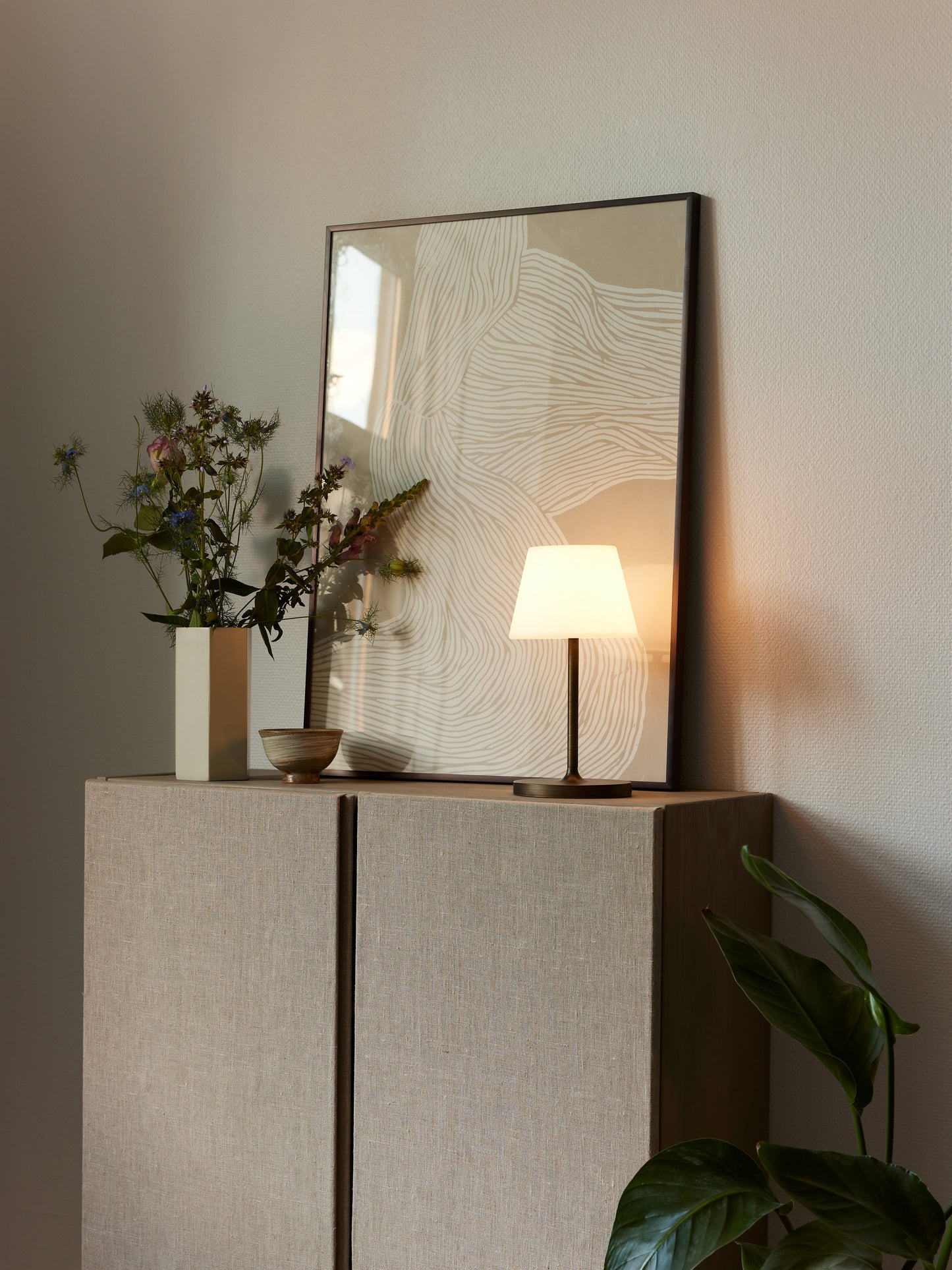 Halo Design New Northern batteri bordslampa - Antik koppar
