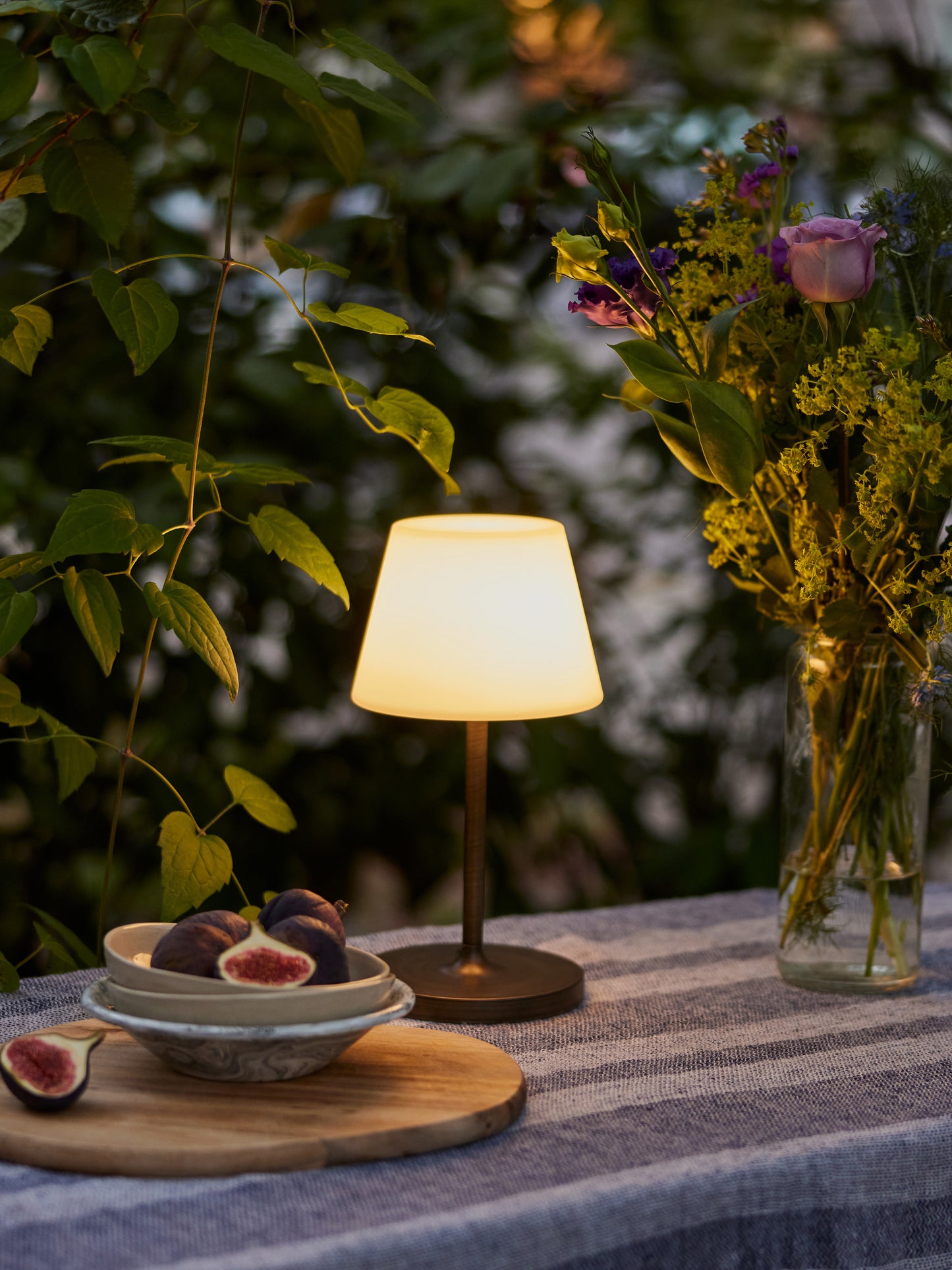 Halo Design New Northern Battery Bordslampa - Antik mässing