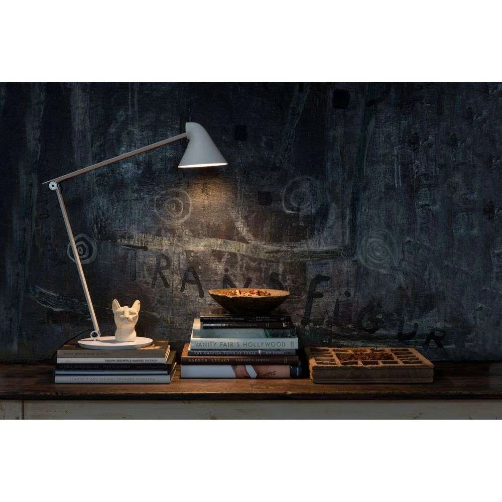 Louis Poulsen NJP Bordslampa m/fot Vit