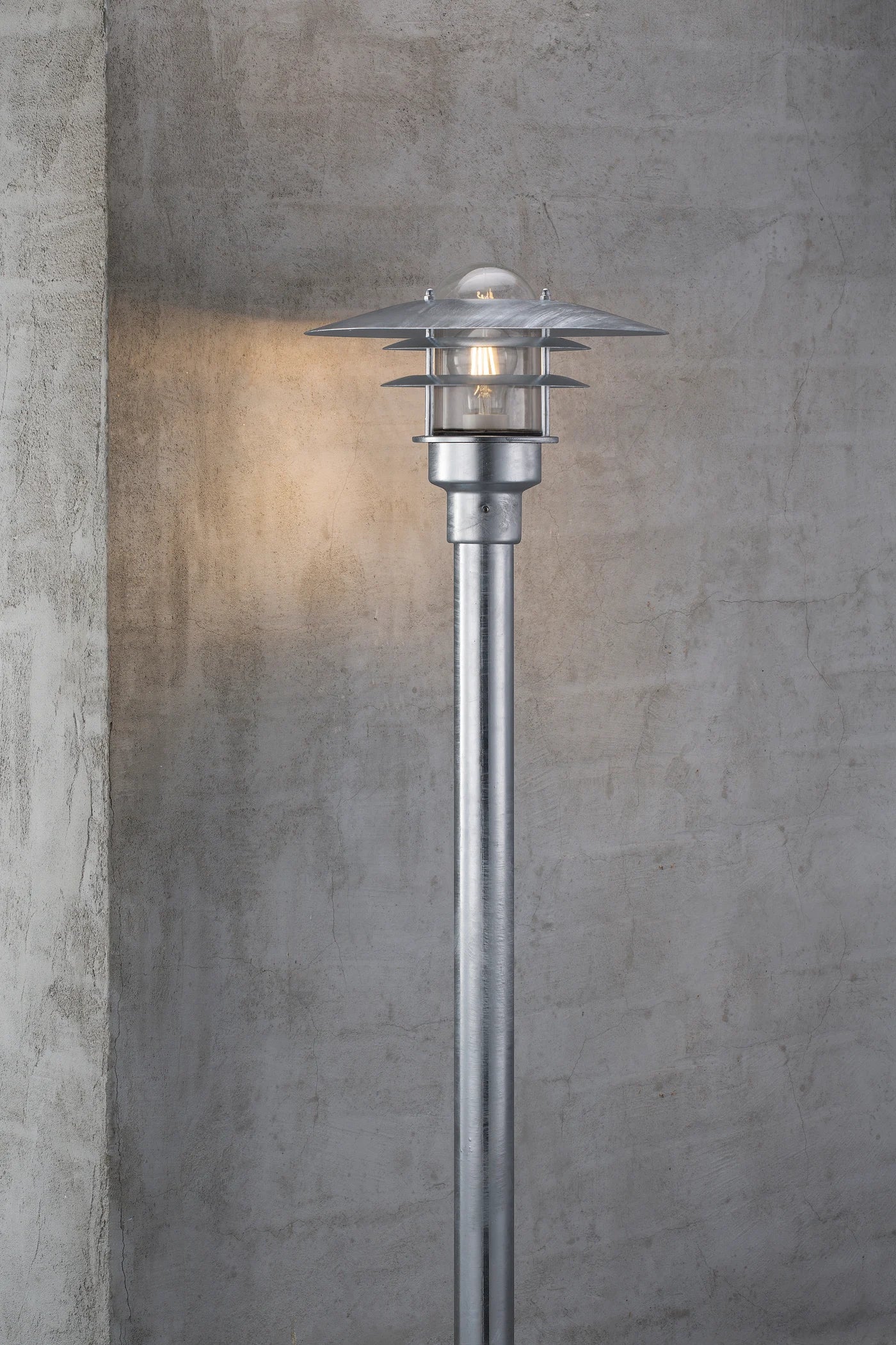 Nordlux Lønstrup 32 bedlampe - galvaniseret