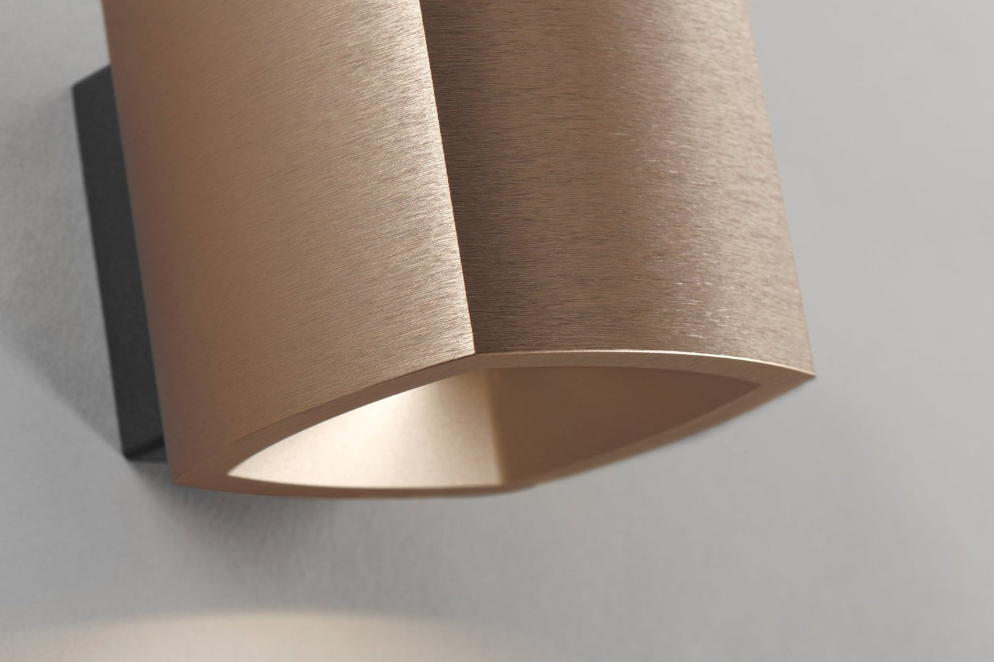 Rose gold væglampe