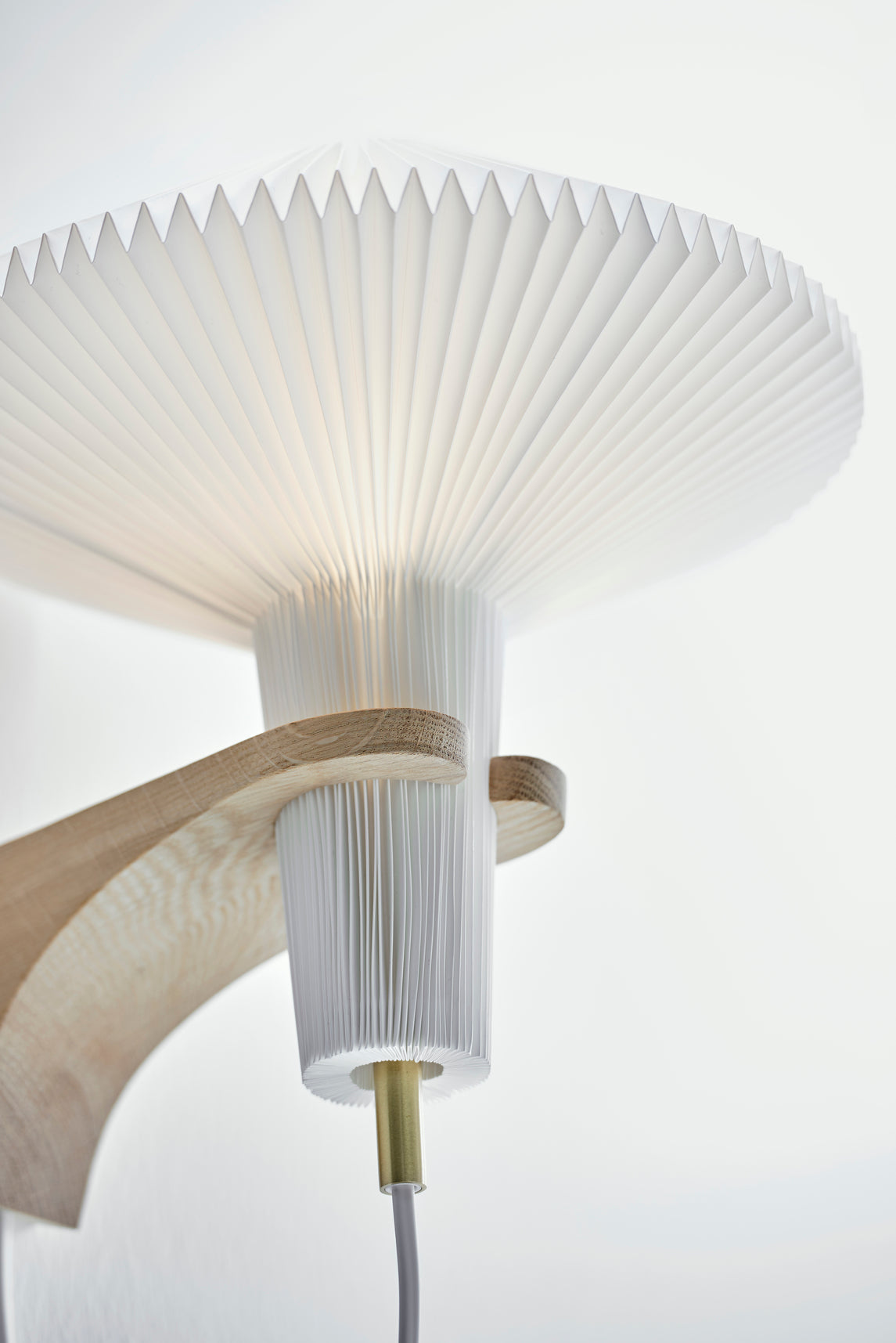 Mushroom væglampe close nedefra