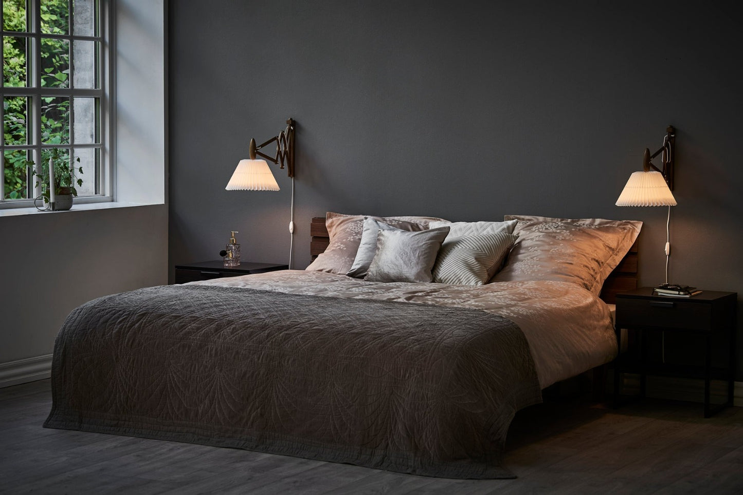 Le Klint Sax lampa, rökt ek, inkl. nyans 2-17 - 223