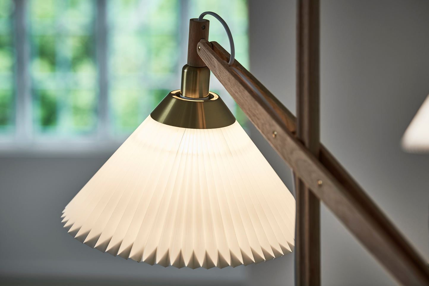 325 gulvlampe fra LE Klint