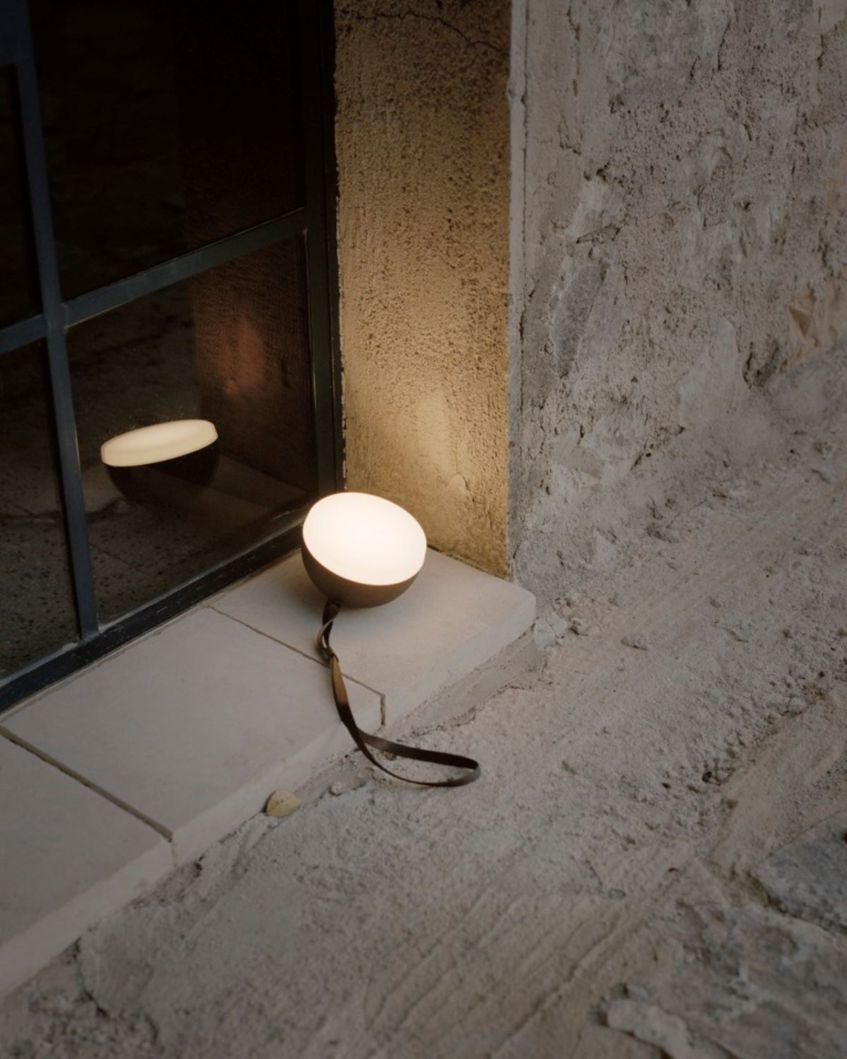 New Works Sphere Adventure Light - Mørk Bronze