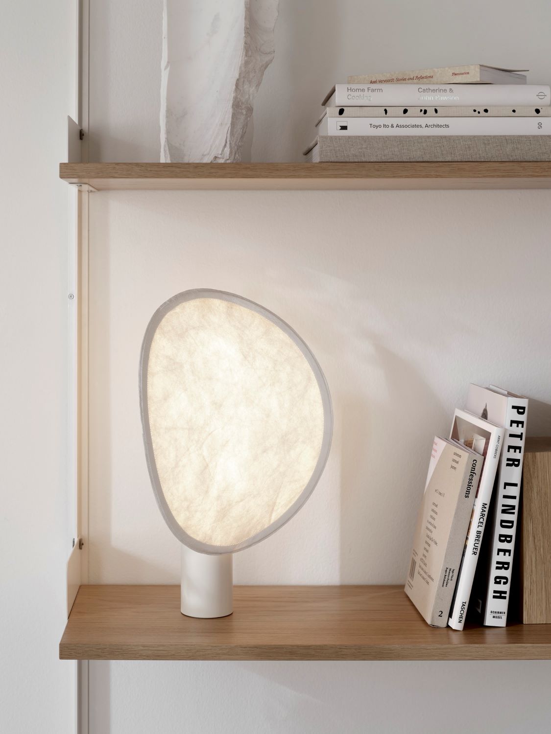 New Works Tense Genopladelig Bordlampe - Sort
