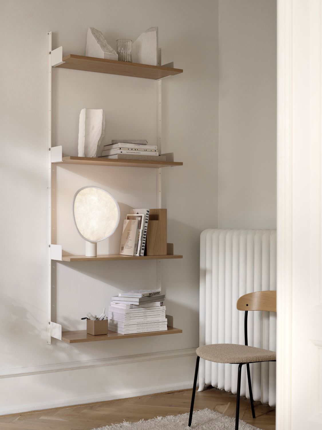 New Works Tense Genopladelig Bordlampe - Sort