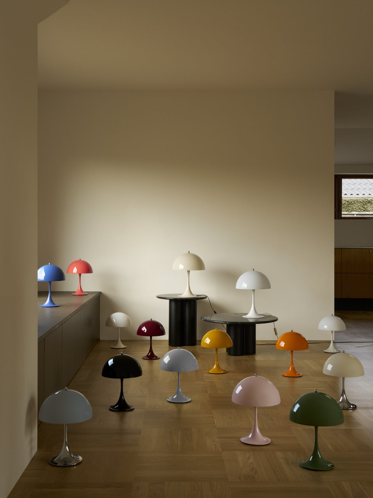 Louis Poulsen - Panthella 320 Bordlampe - Opal beige