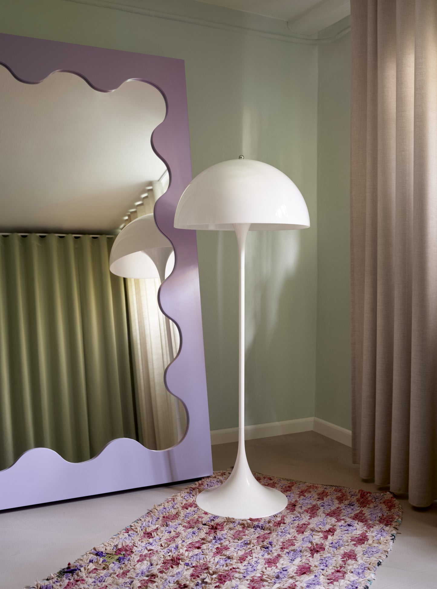 Louis Poulsen Panthella Gulvlampe - Opal