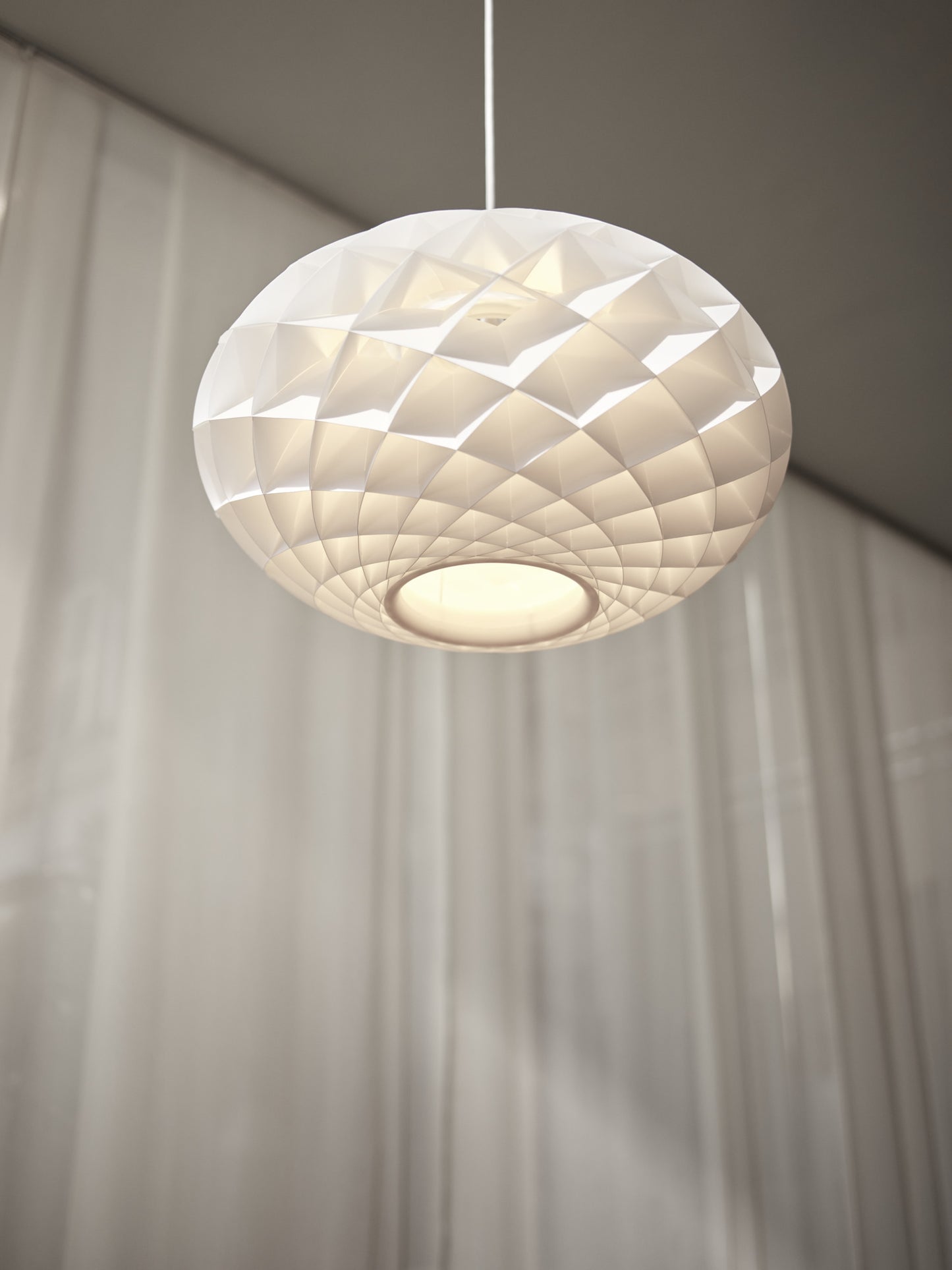 Louis Poulsen - Patera Oval taklampa - Ø50