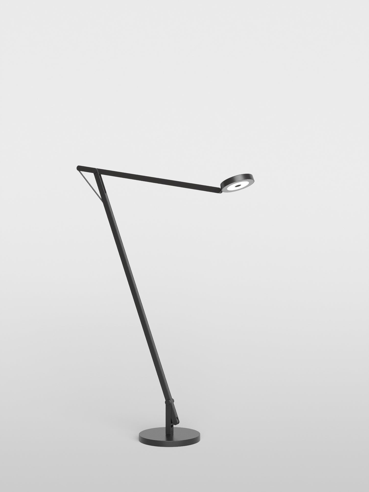 Rotaliana String F1 gulvlampe sort mat med sort elastik DTW