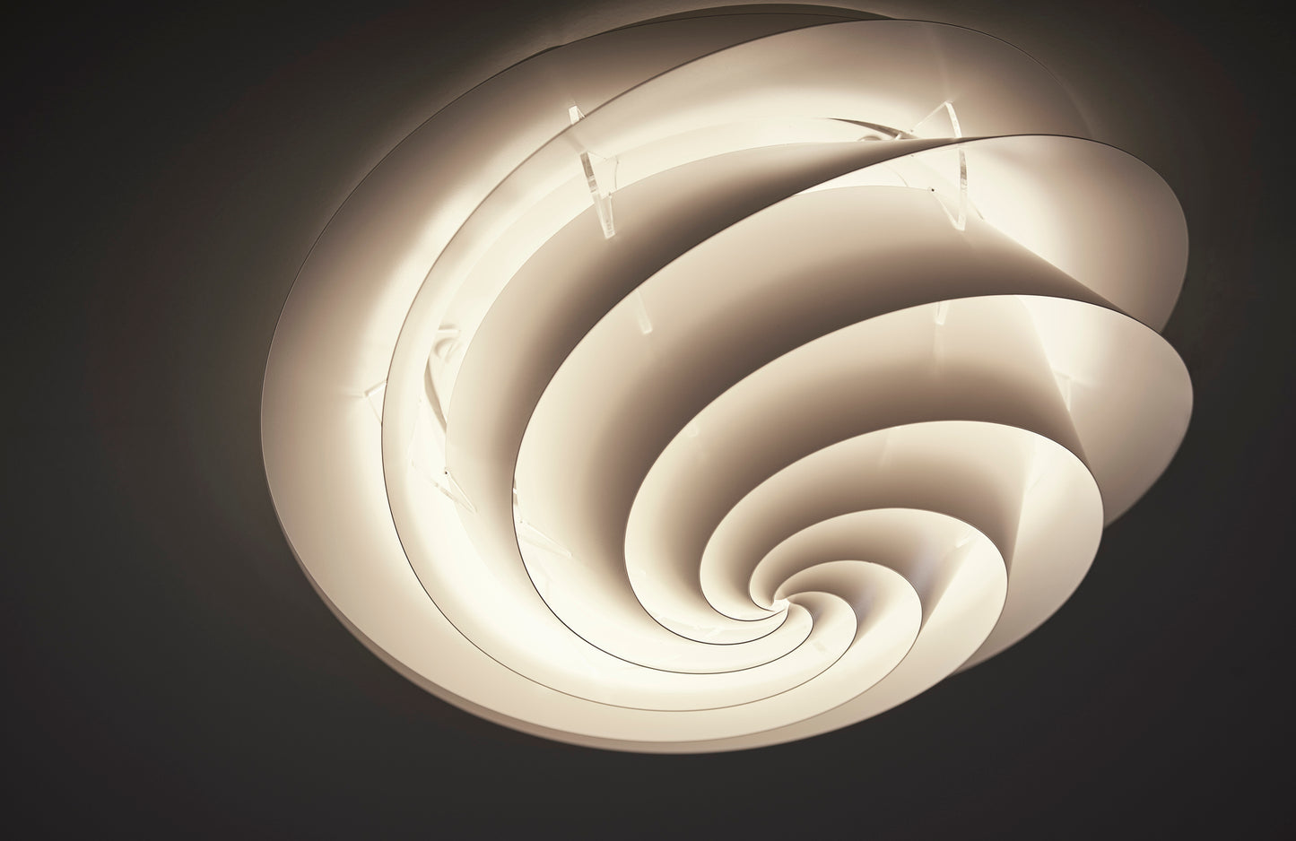 Le Klint Ceiling/wall, SWIRL, medium, white, Dia: 60cm