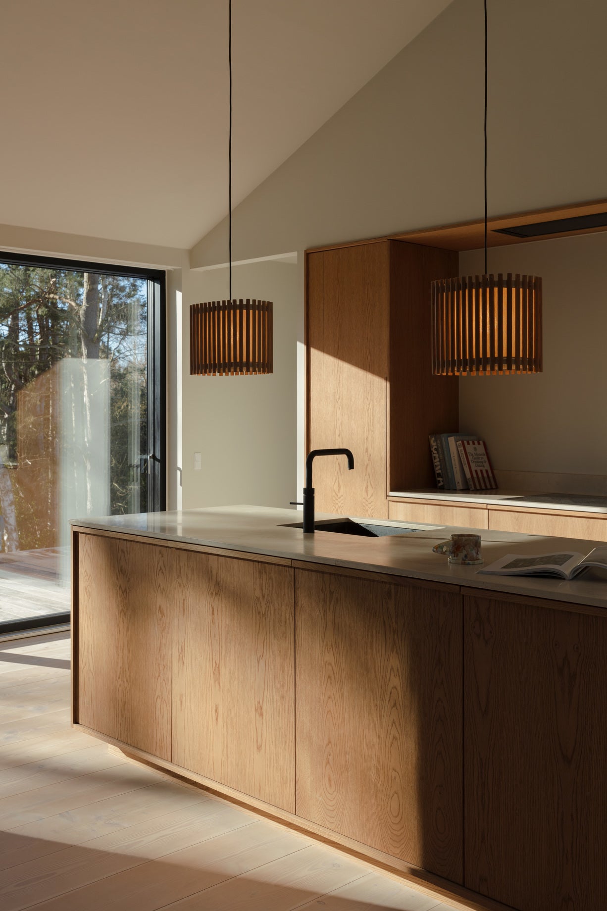 Umage Komorebi Medium Rectangular - Mørk Eg