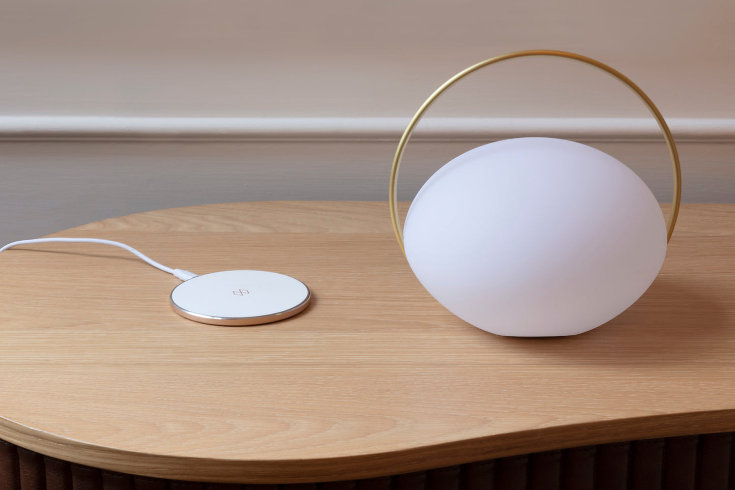 Umage Unifier Charging Unit Vit -