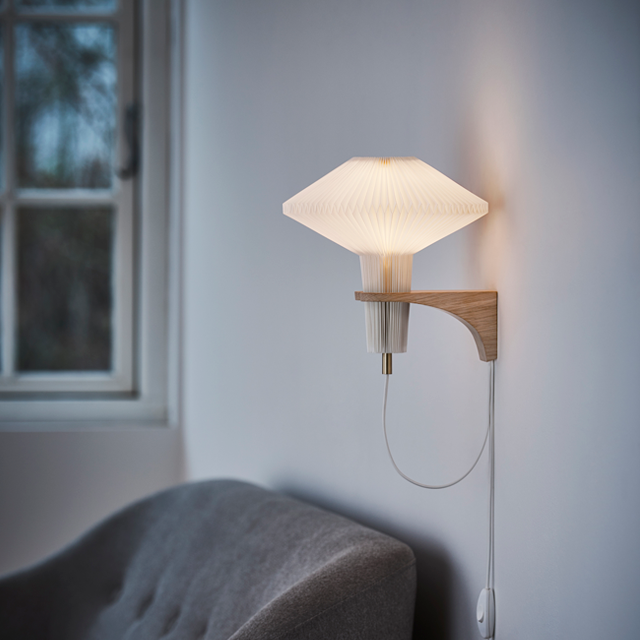 Mushroom væglampen fra Le Klint i stue