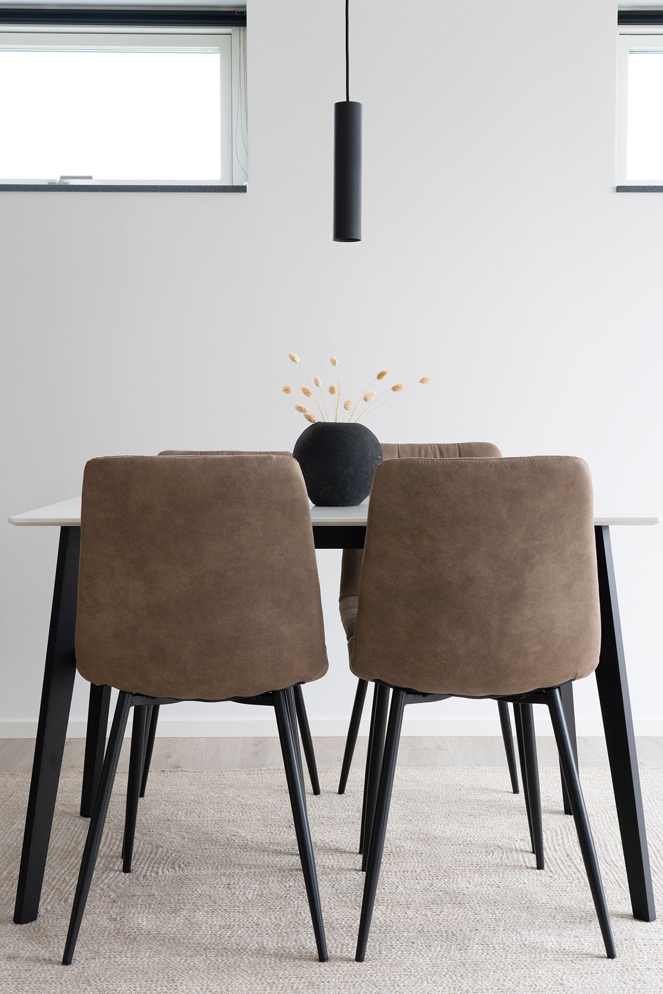 House Nordic spisebordsstol i brun microfiber