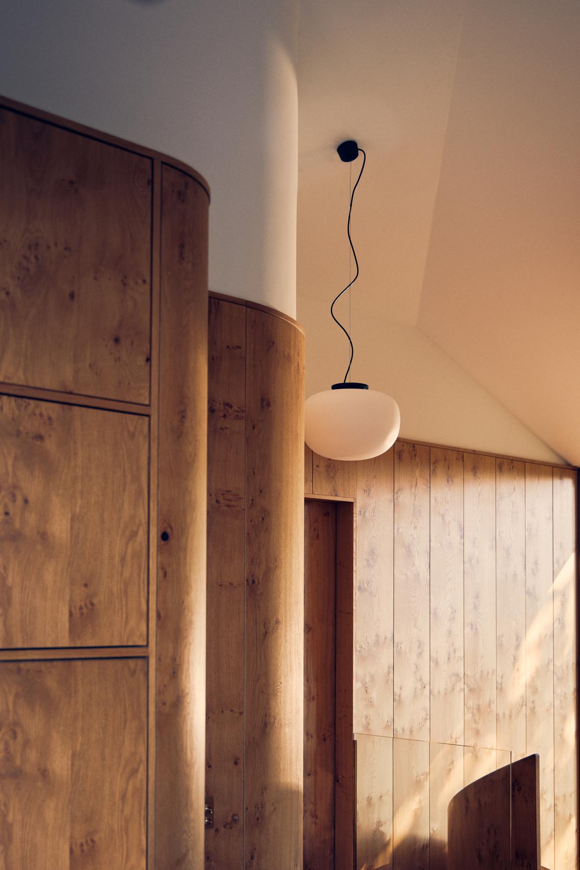 Frandsen Supernate Pendel Ø28 Opal Vit/Svart