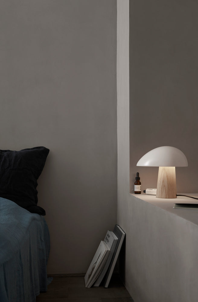 Fritz Hansen Night Owl - Smokey white/Ash