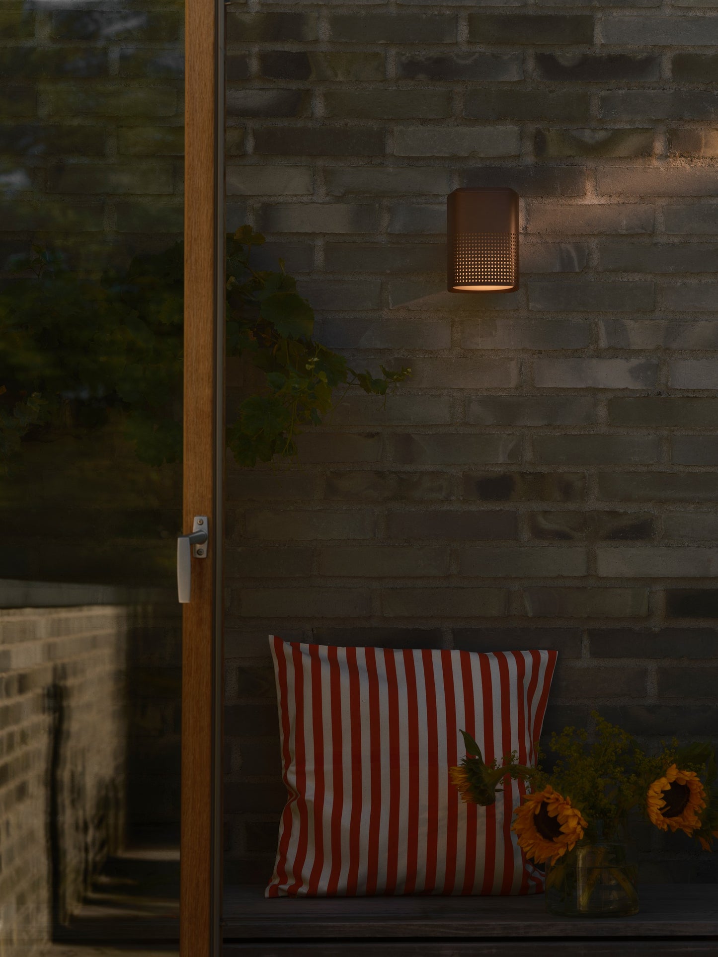 Nordlux Sidara udendørs væglampe - Brun