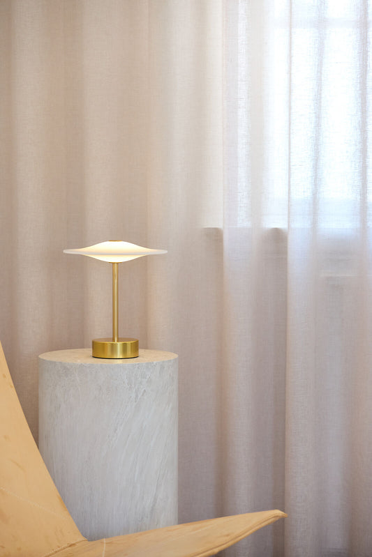 Piet Hein Sinus Portable bordlampe - messing