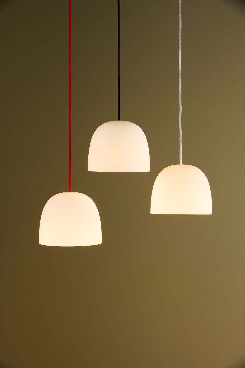 Piet Hein SUPER215 mm Pendel Opal-glas - RØD ledning 5m