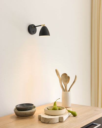 Halo Design Room væglampe - Sort/Messing