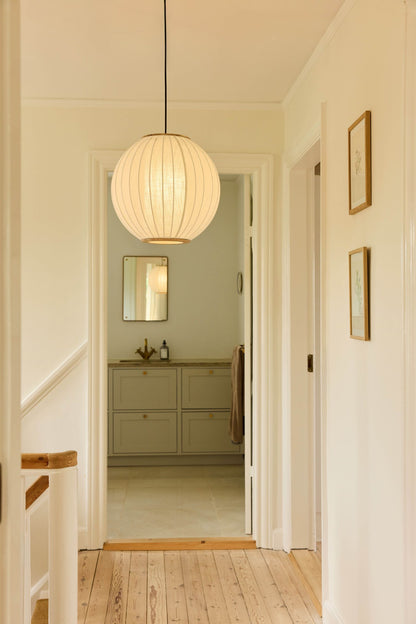 Halo Design Balloon Pendant Ø30cm - Linned Hvid