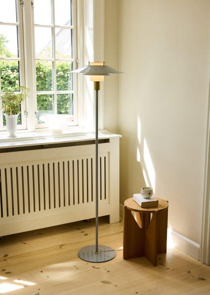 Halo Design Rivoli gulvlampe - Grey/brass