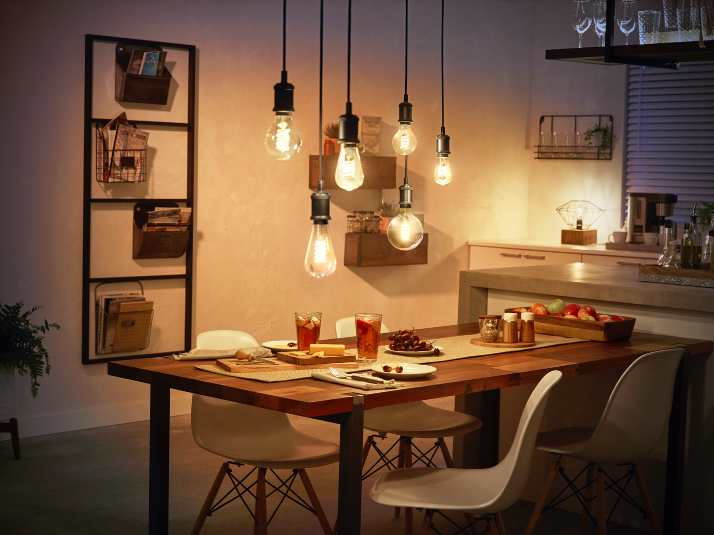 Philips Hue Hue Filament E27 Droppeformad glödlampa med Bluetooth