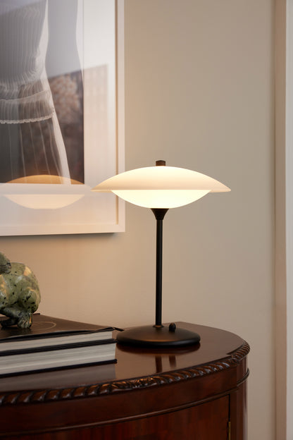 Halo Design Baroni bordslampa Ø30 - Opal/Svart