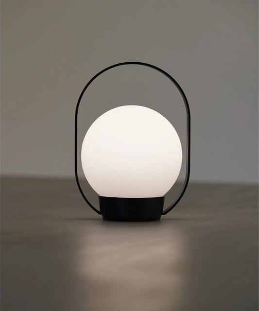 Antidark Palla T1 bordlampe - Sort
